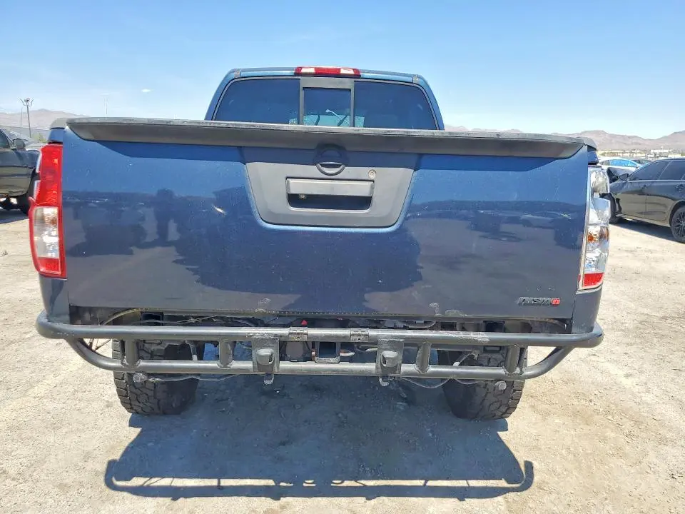 2015 NISSAN FRONTIER SV V6  