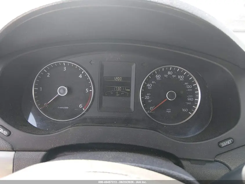 2013 VOLKSWAGEN JETTA 2.0L TDI