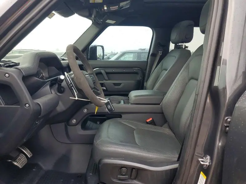 2023 LAND ROVER DEFENDER 110  