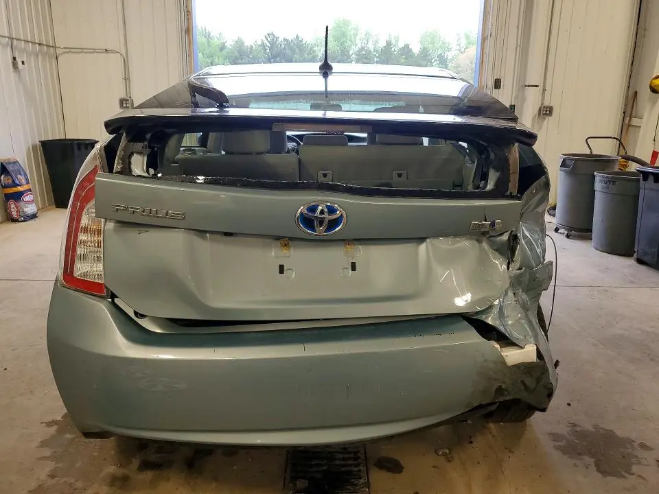 2014 TOYOTA PRIUS THREE  