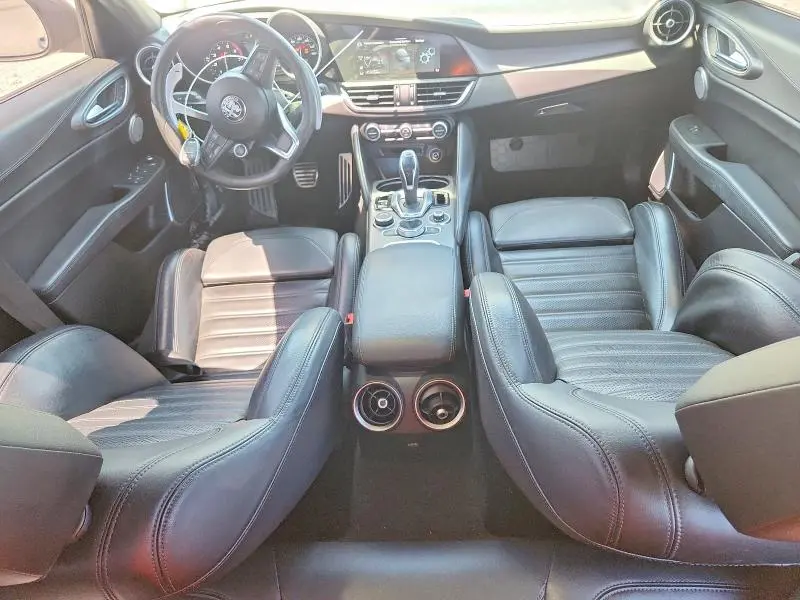 2020 ALFA ROMEO GIULIA TI  