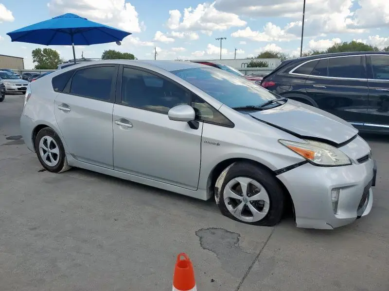 2014 TOYOTA PRIUS   