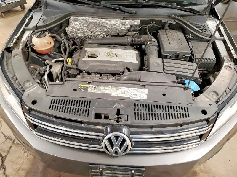 2014 VOLKSWAGEN TIGUAN S  