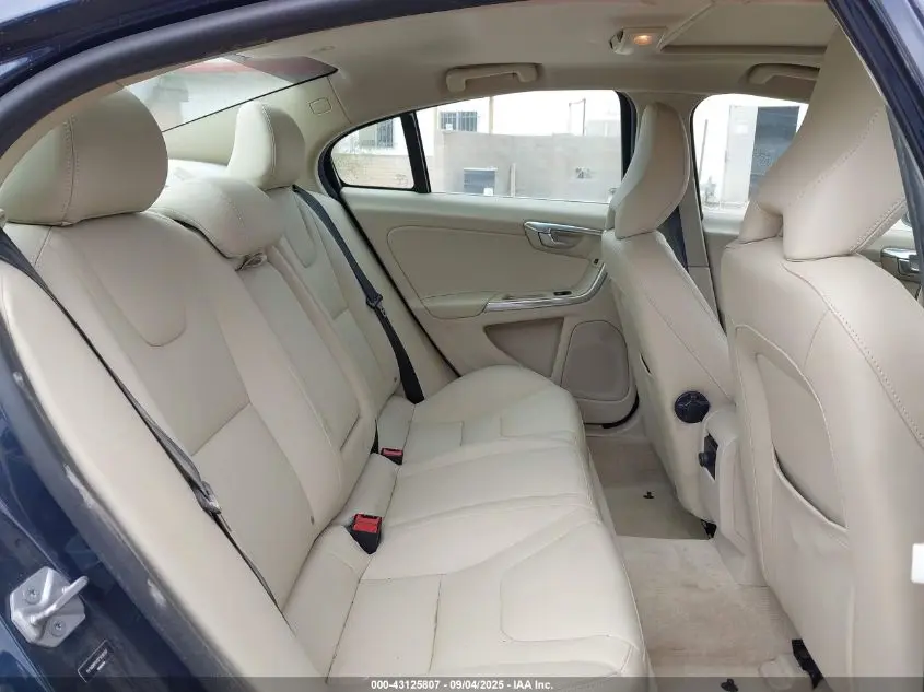 2015 VOLVO S60 T5 PREMIER