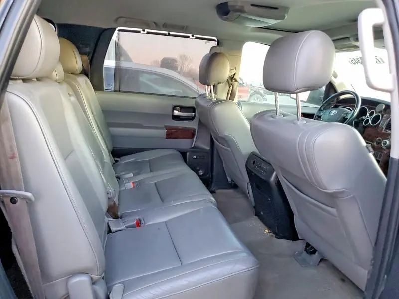 2010 TOYOTA SEQUOIA LIMITED  