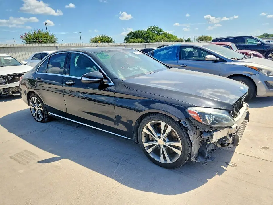2015 MERCEDES-BENZ C 300  