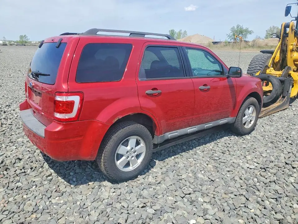 2010 FORD ESCAPE   