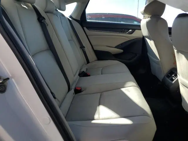 2019 HONDA ACCORD EX  