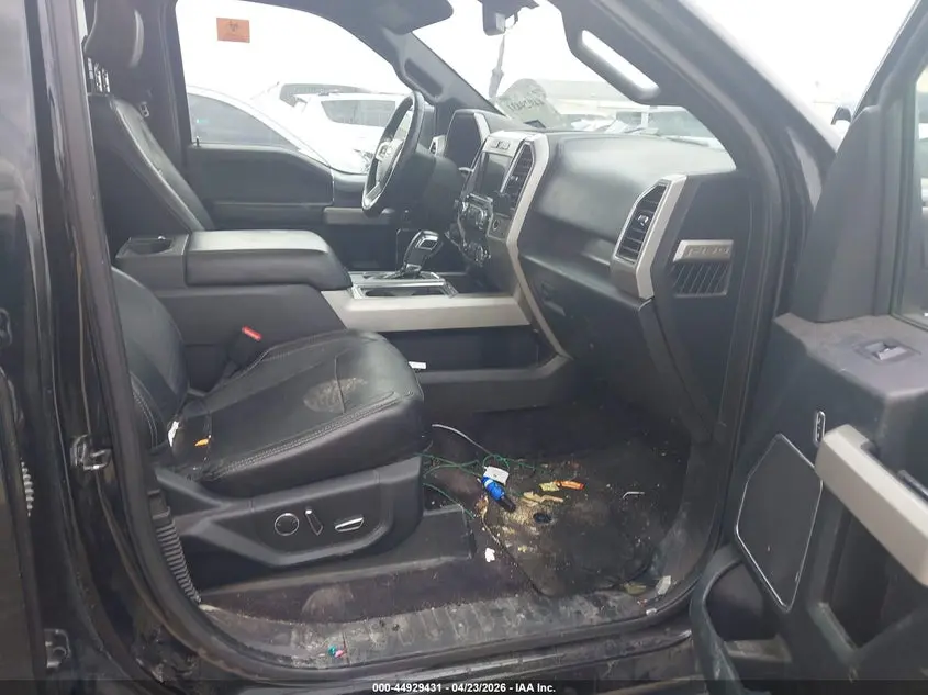 2017 FORD F-150 LARIAT