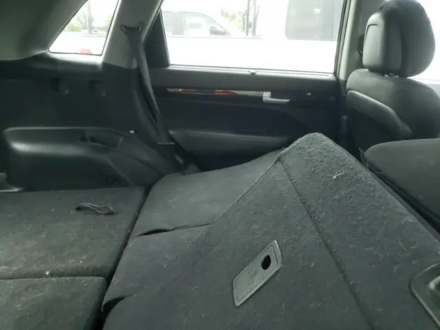 2015 KIA SORENTO LX  