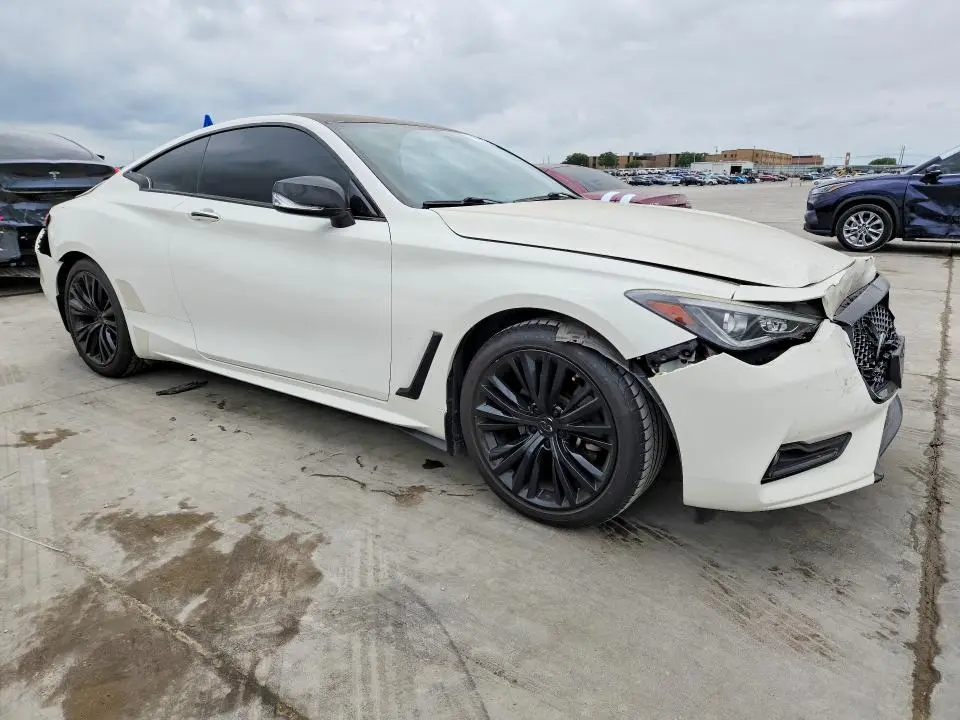 2017 INFINITI Q60 2.0T  