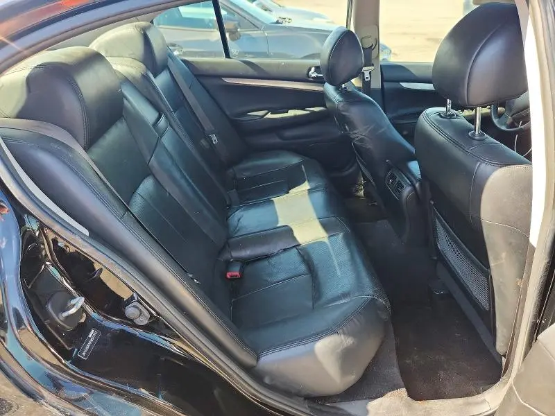 2015 INFINITI Q40   