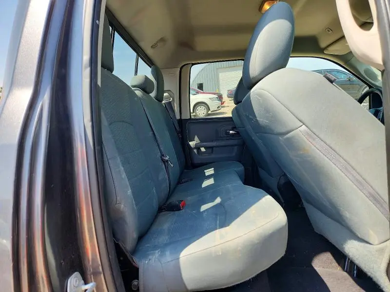 2017 RAM 1500 SLT  
