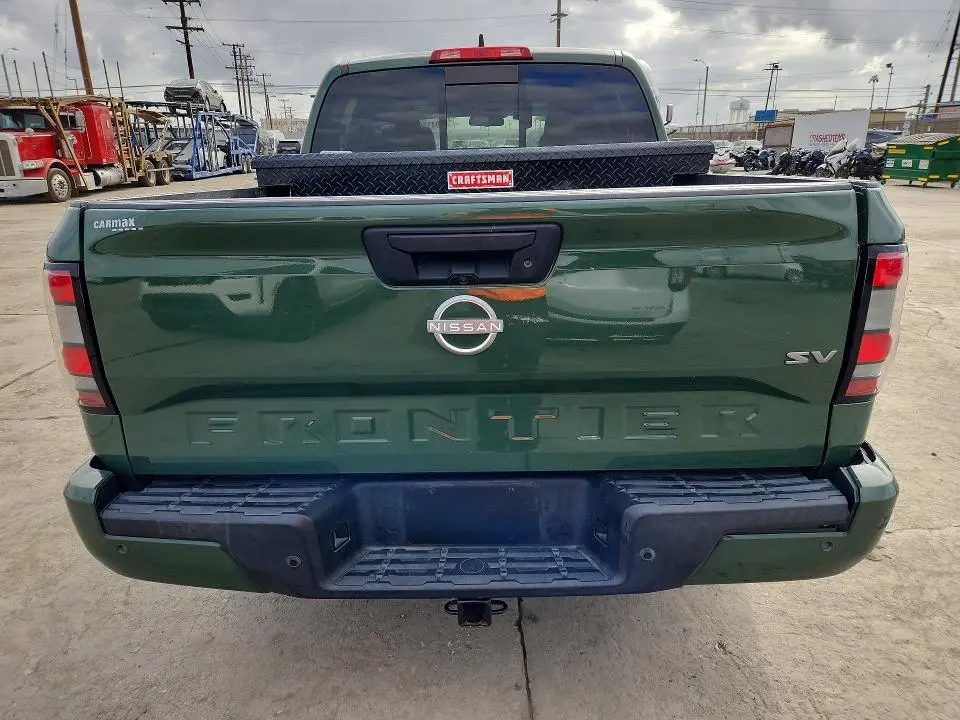 2023 NISSAN FRONTIER SV  