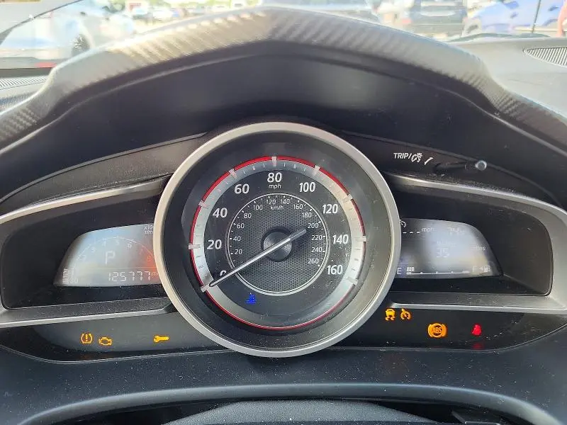 2016 MAZDA 3 TOURING  