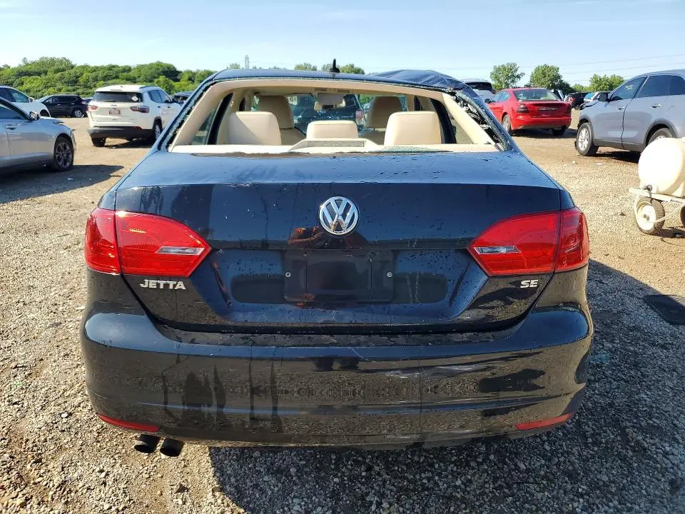 2014 VOLKSWAGEN JETTA SE  
