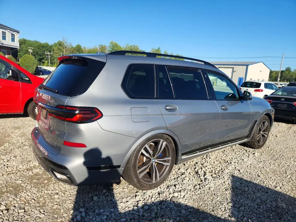 2025 BMW X7 XDRIVE40I  