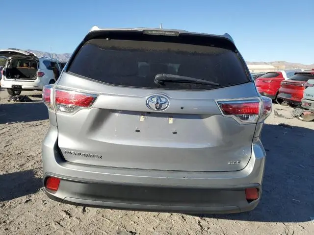 2016 TOYOTA HIGHLANDER XLE  