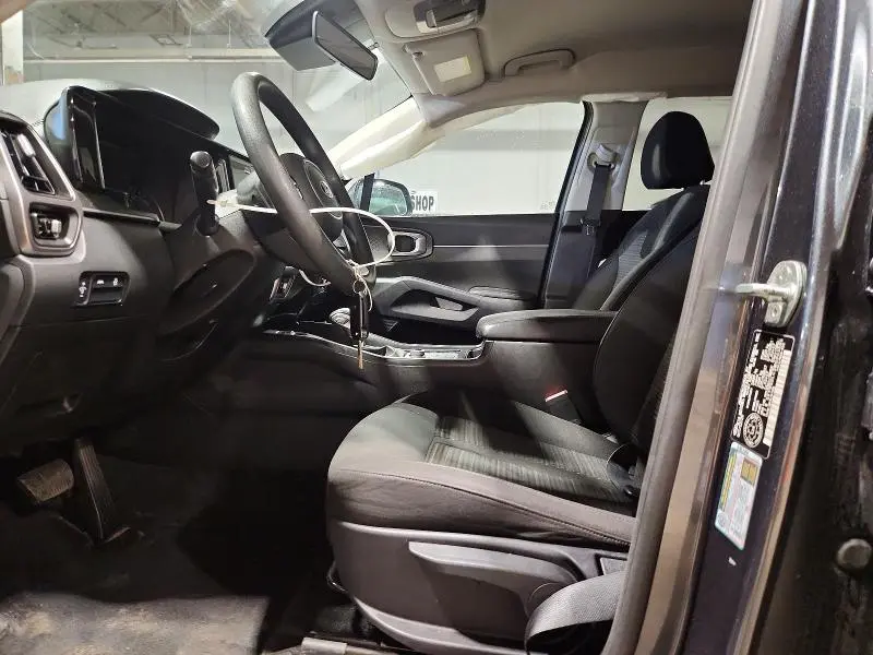 2021 KIA SORENTO   