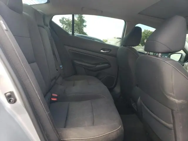 2022 NISSAN ALTIMA SV  