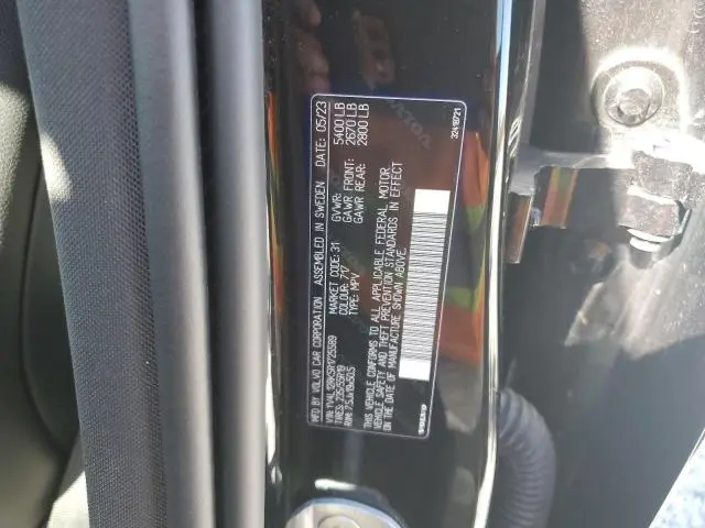 2024 VOLVO XC60 CORE  