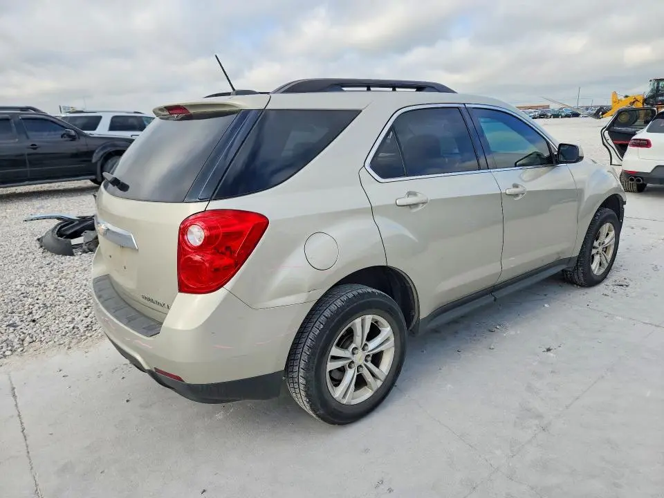2015 CHEVROLET EQUINOX LT  