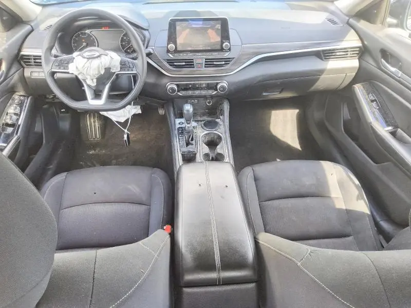 2023 NISSAN ALTIMA SV  