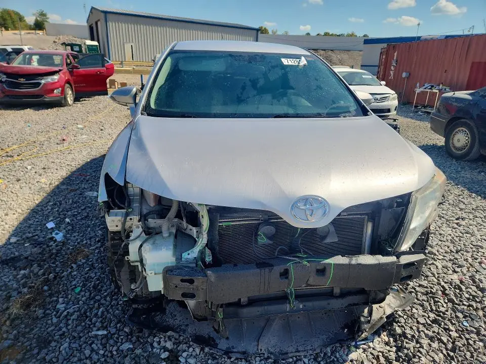 2013 TOYOTA VENZA LE  
