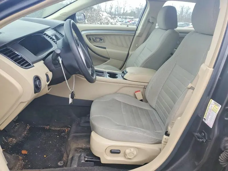 2015 FORD TAURUS SE  
