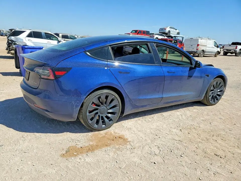2022 TESLA MODEL 3   