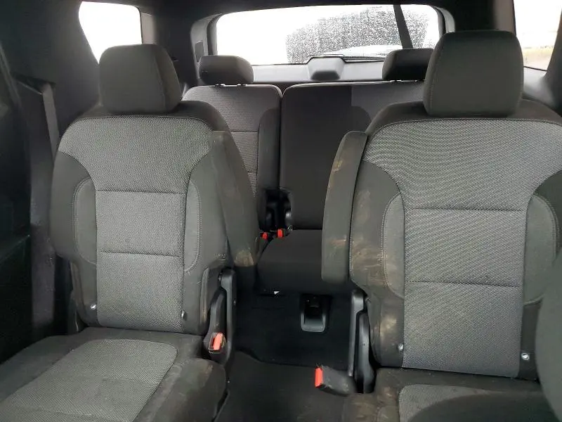 2023 CHEVROLET TRAVERSE LT  