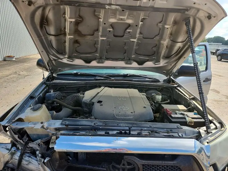 2014 TOYOTA TACOMA V6  