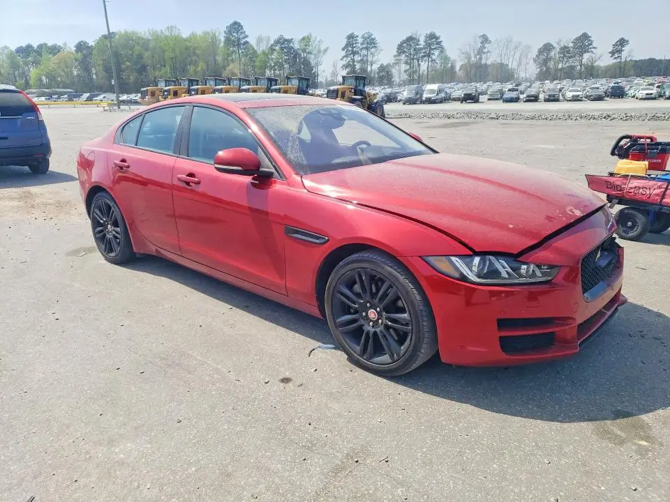 2017 JAGUAR XE PRESTIGE  