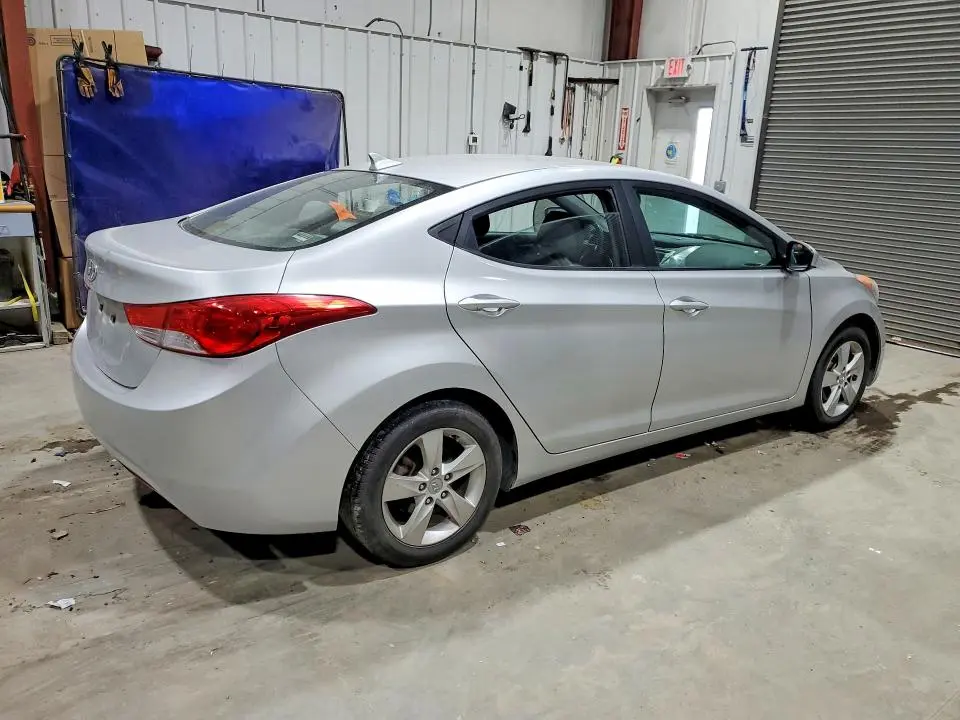 2011 HYUNDAI ELANTRA GLS  