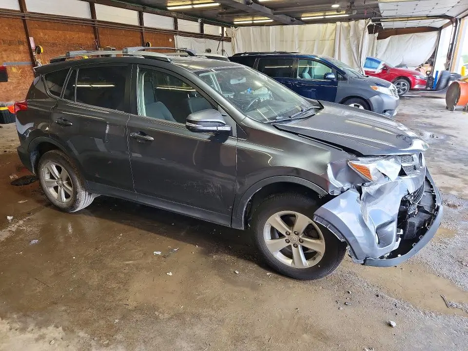 2014 TOYOTA RAV4 XLE  