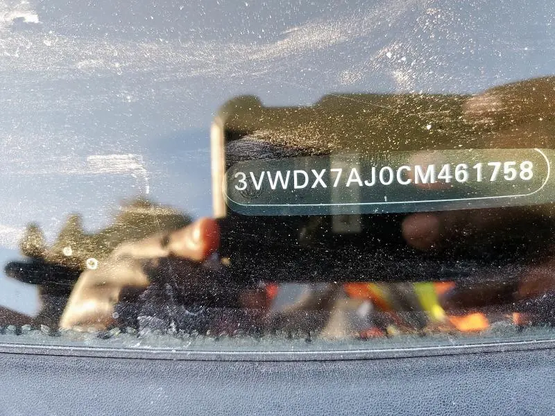 2012 VOLKSWAGEN JETTA SE  