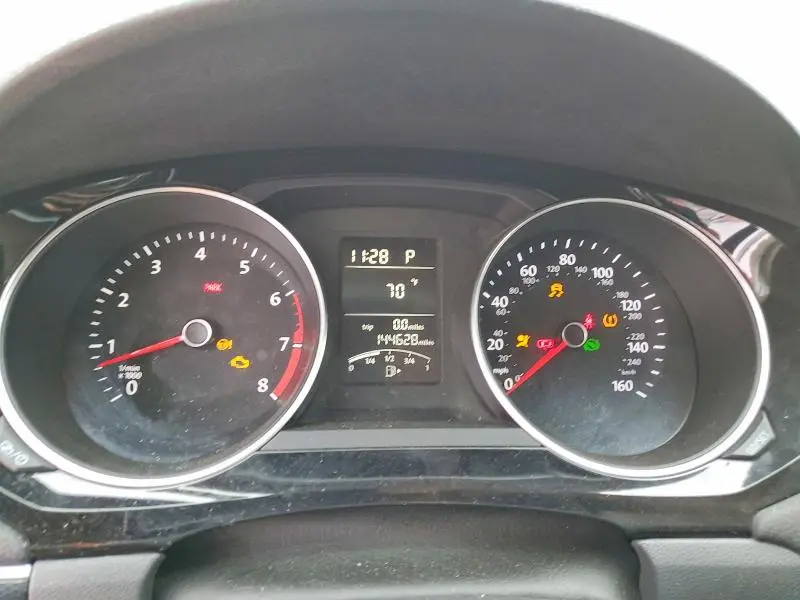 2016 VOLKSWAGEN JETTA SEL  