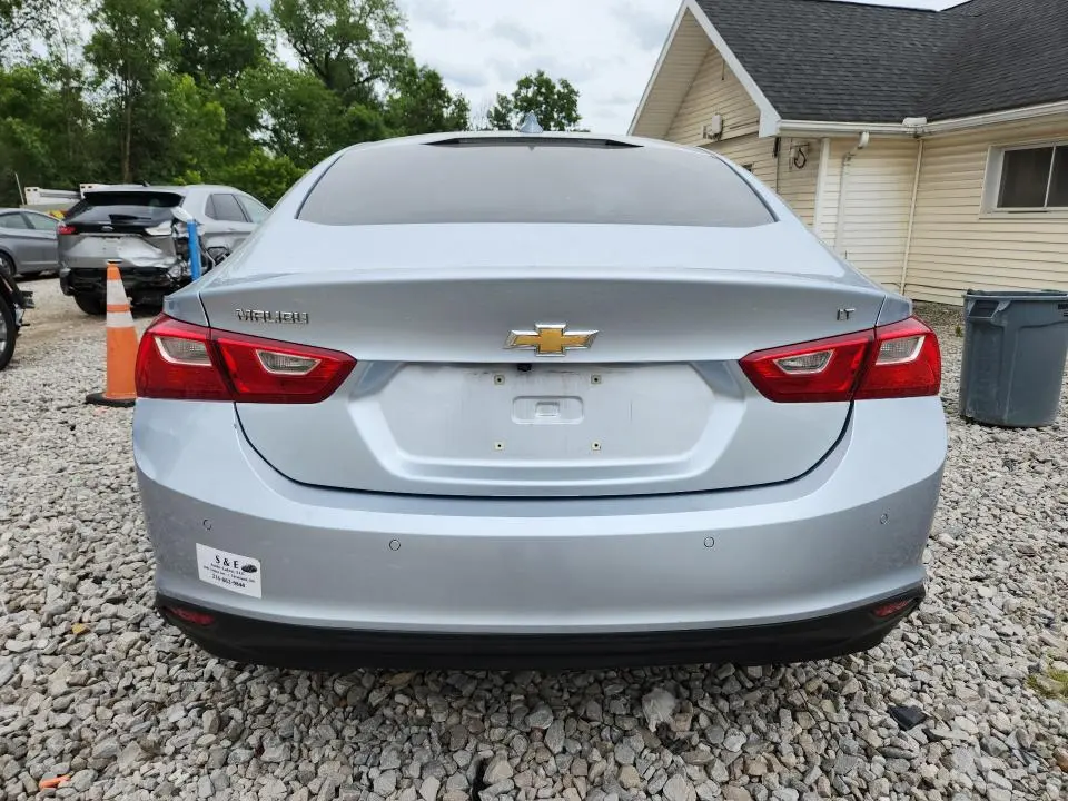 2017 CHEVROLET MALIBU LT  