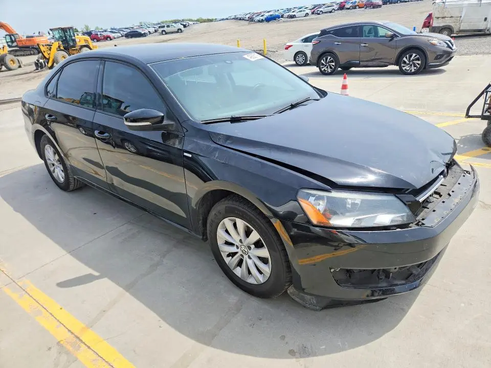 2014 VOLKSWAGEN PASSAT S  