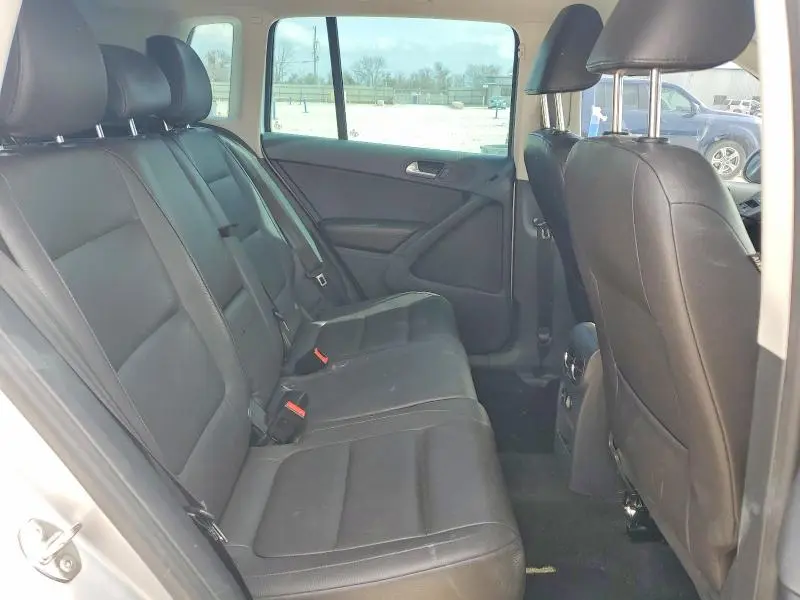 2014 VOLKSWAGEN TIGUAN S  