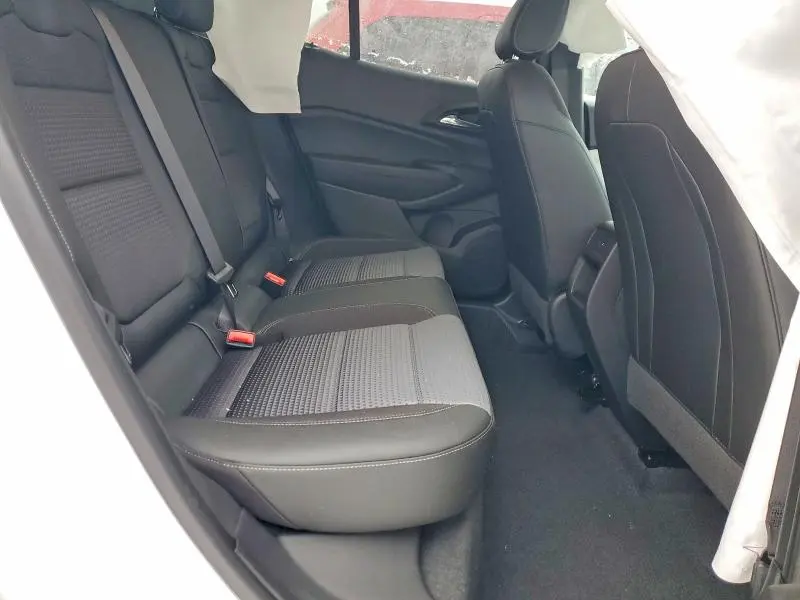 2025 CHEVROLET TRAX 1LT  