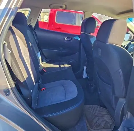 2012 NISSAN ROGUE S  
