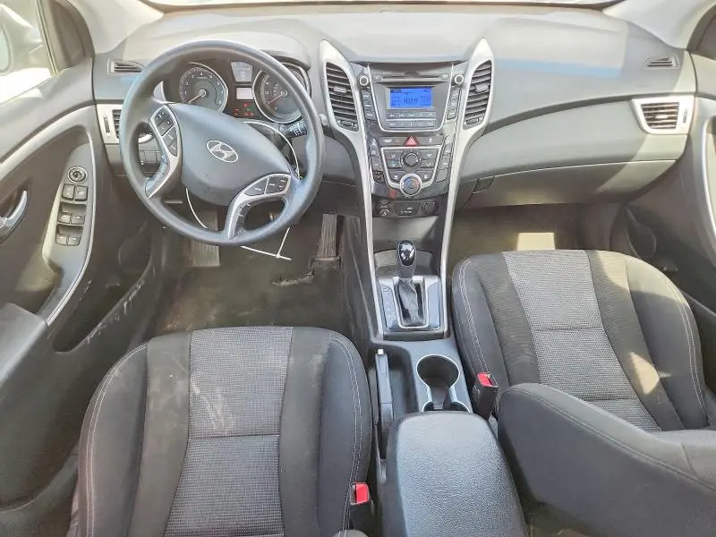 2017 HYUNDAI ELANTRA 4D   