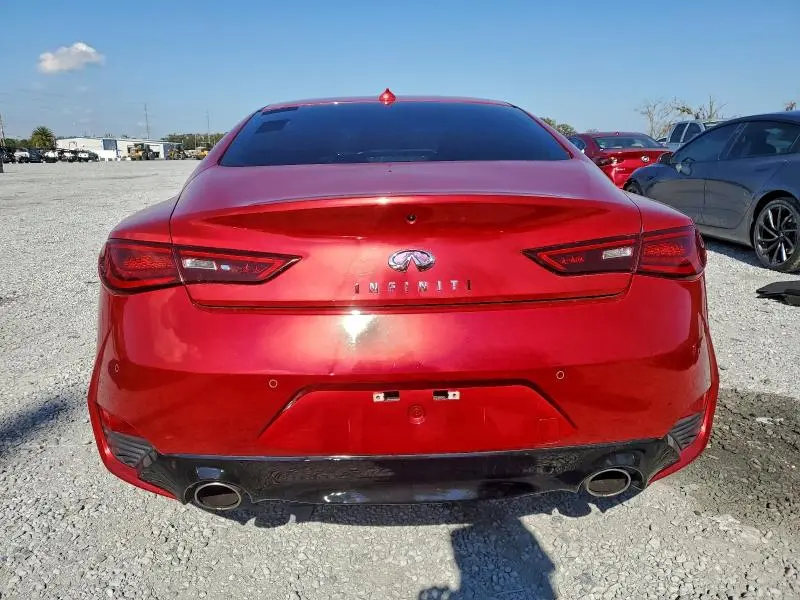 2021 INFINITI Q60 LUXE  