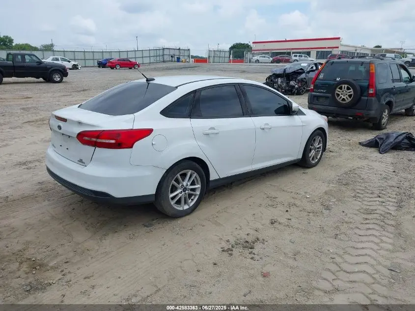2016 FORD FOCUS SE