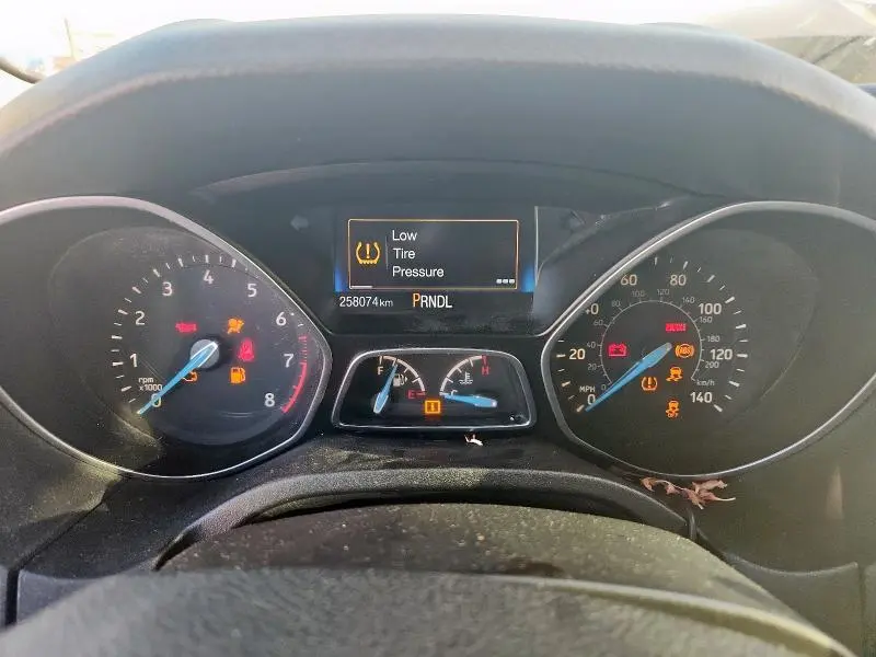 2015 FORD FOCUS SE  