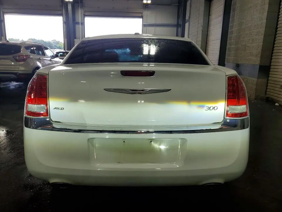 2014 CHRYSLER 300   