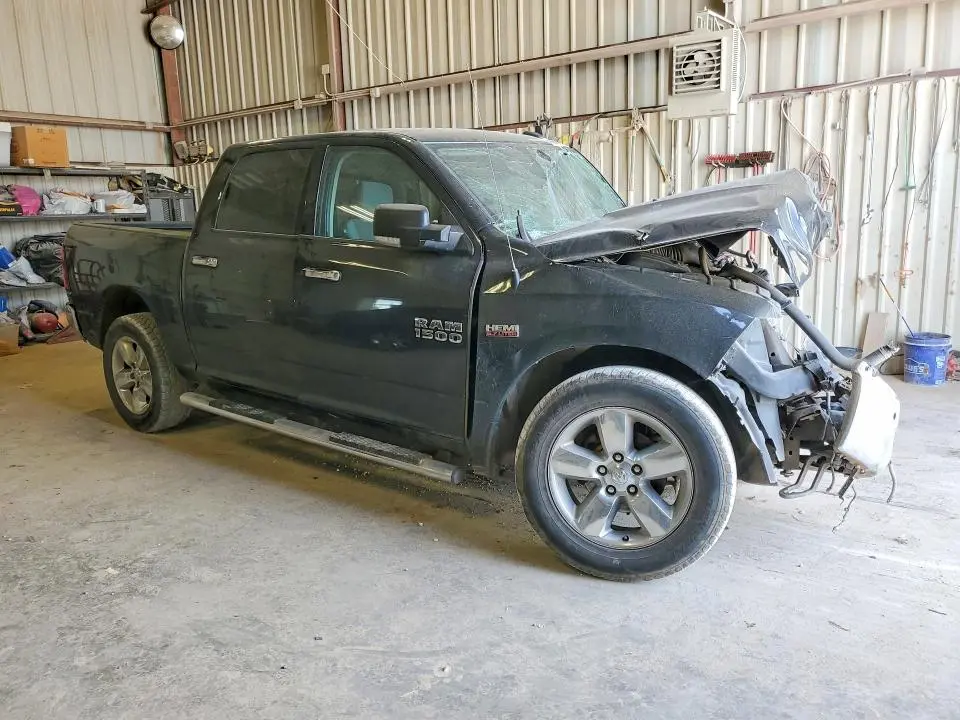 2017 RAM 1500 SLT  