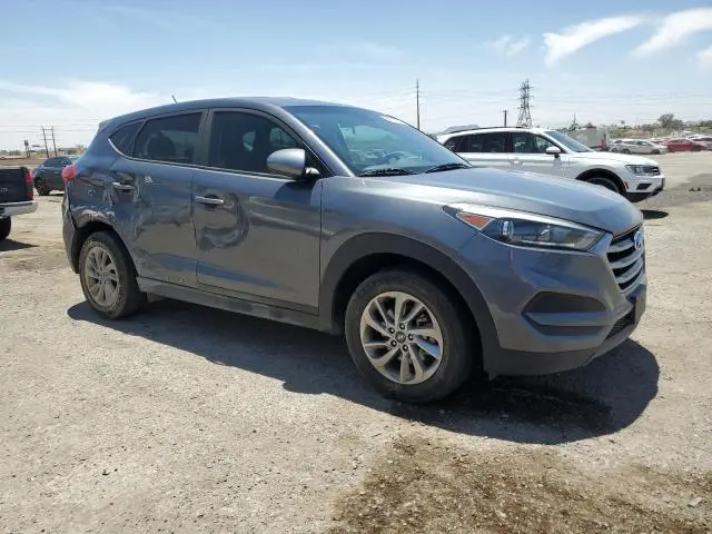 2018 HYUNDAI TUCSON SE  