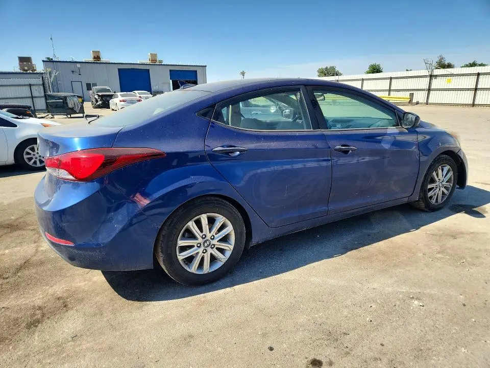 2015 HYUNDAI ELANTRA SE  